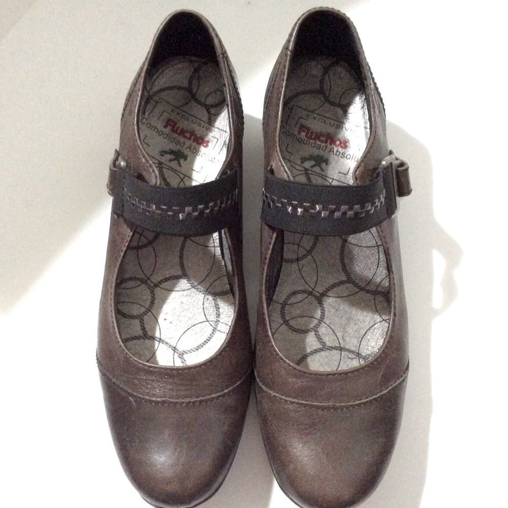 Fluchos dark brown leather slip in shoes
